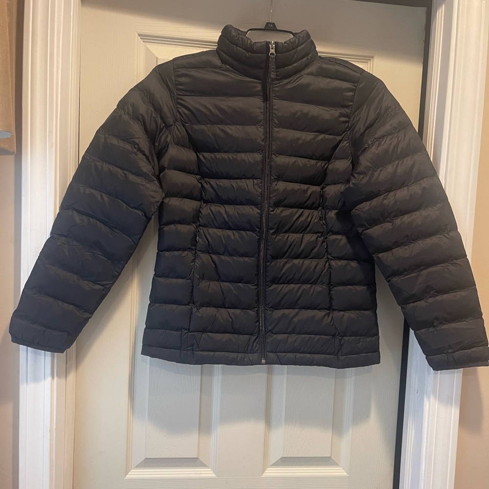 Women's Black Puffer Jacket